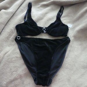 ♥️Bra and Panty set in Velvet w/Rhinestone